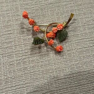 Vintage Coral flower brooch